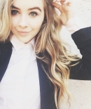 sabrinacarpenter-daily_2829329.jpg