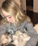 sabrinacarpenter-daily_2876229.jpg