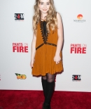 sabrinacarpenter-daily_281829.jpg