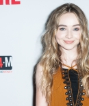 sabrinacarpenter-daily_282229.jpg