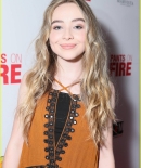 sabrinacarpenter-daily_28429.jpg