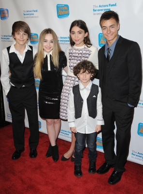 sabrinacarpenter-daily_282129.jpg