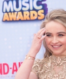 sabrinacarpenter-daily_285029.jpg