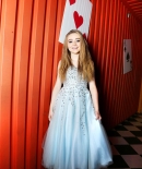 sabrinacarpenter-daily_284729.jpg