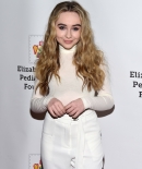 sabrinacarpenter-daily_28229.jpg