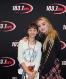 sabrinacarpenter-daily_28129.jpg