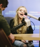 sabrinacarpenter-daily_28329.jpg