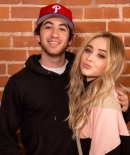 sabrinacarpenter-daily_28129.jpg