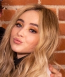 sabrinacarpenter-daily_28329.jpg