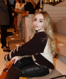 sabrinacarpenter-daily_281529.jpg