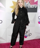 sabrinacarpenter-daily_282629.jpg