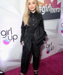 sabrinacarpenter-daily_282829.jpg