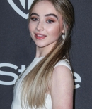 sabrinacarpenter-daily_281629.jpg