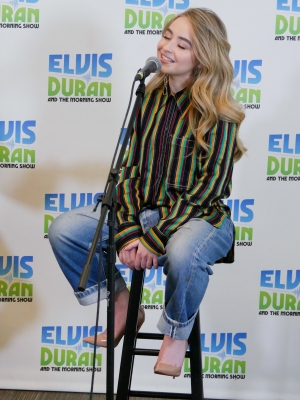 sabrinacarpenter-daily_283729.jpg