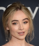 sabrinacarpenter-daily_281129.jpg