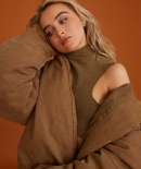 sabrinacarpenter-daily_28127829.jpg