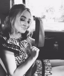 sabrinacarpenter-daily_287029.jpg