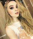 sabrinacarpenter-daily_2812829.jpg