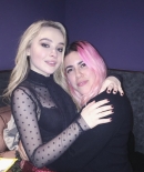 sabrinacarpenter-daily_2814529.jpg