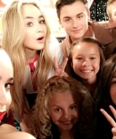 sabrinacarpenter-daily_283829.jpg