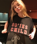 sabrinacarpenter-daily_2811229.jpg