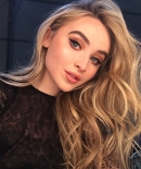 sabrinacarpenter-daily_2833329.jpg