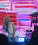 sabrinacarpenter-daily_284129.jpeg