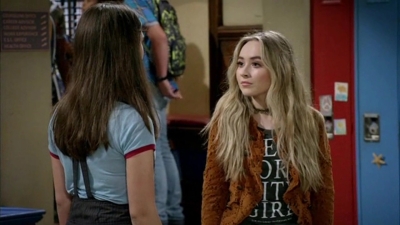 sabrinacarpenter-daily_28529.jpg