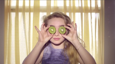 sabrinacarpenter-daily_283529.jpg