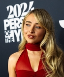 sabrinacarpenter-daily_28729.jpg