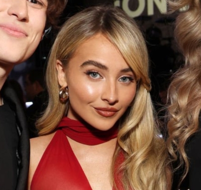 sabrinacarpenter-daily_28129.jpg