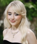 sabrinacarpenter-daily_2811329.jpg