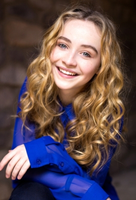 sabrinacarpenter-daily_28229.jpg