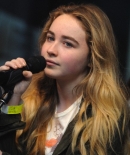 sabrinacarpenter-daily_28829.jpg