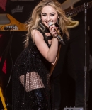 sabrinacarpenter-daily_287229.jpg