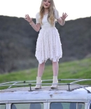 sabrinacarpenter-daily_2810629.jpg