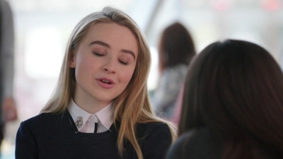 sabrinacarpenter-daily_2830829.jpg