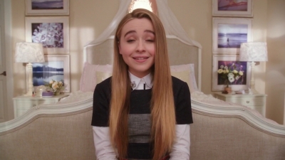 sabrinacarpenter-daily_28829.jpg