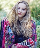 sabrinacarpenter-daily_281429.jpg