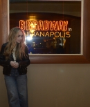 sabrinacarpenter-daily_28329.jpg