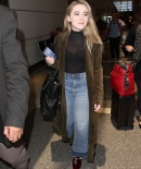 sabrinacarpenter-daily_282429.jpg