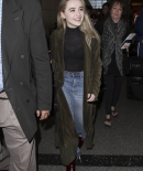 sabrinacarpenter-daily_282629.JPG