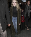 sabrinacarpenter-daily_282929.JPG