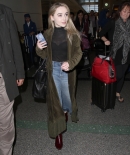 sabrinacarpenter-daily_283329.jpg