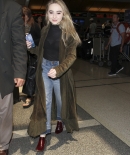 sabrinacarpenter-daily_286129.jpg