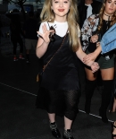 sabrinacarpenter-daily_28629.JPG