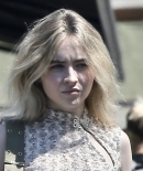 sabrinacarpenter-daily_28629.jpg