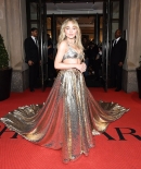 sabrinacarpenter-daily_28429.jpg