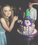 sabrinacarpenter-daily_2839329.jpg