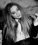 sabrinacarpenter-daily_2841429.jpg